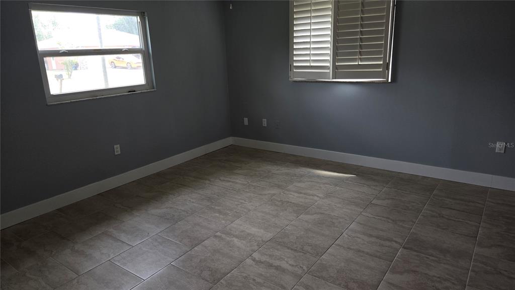 347 Holly Road Venice, FL 34293 - Photo 6 of 7