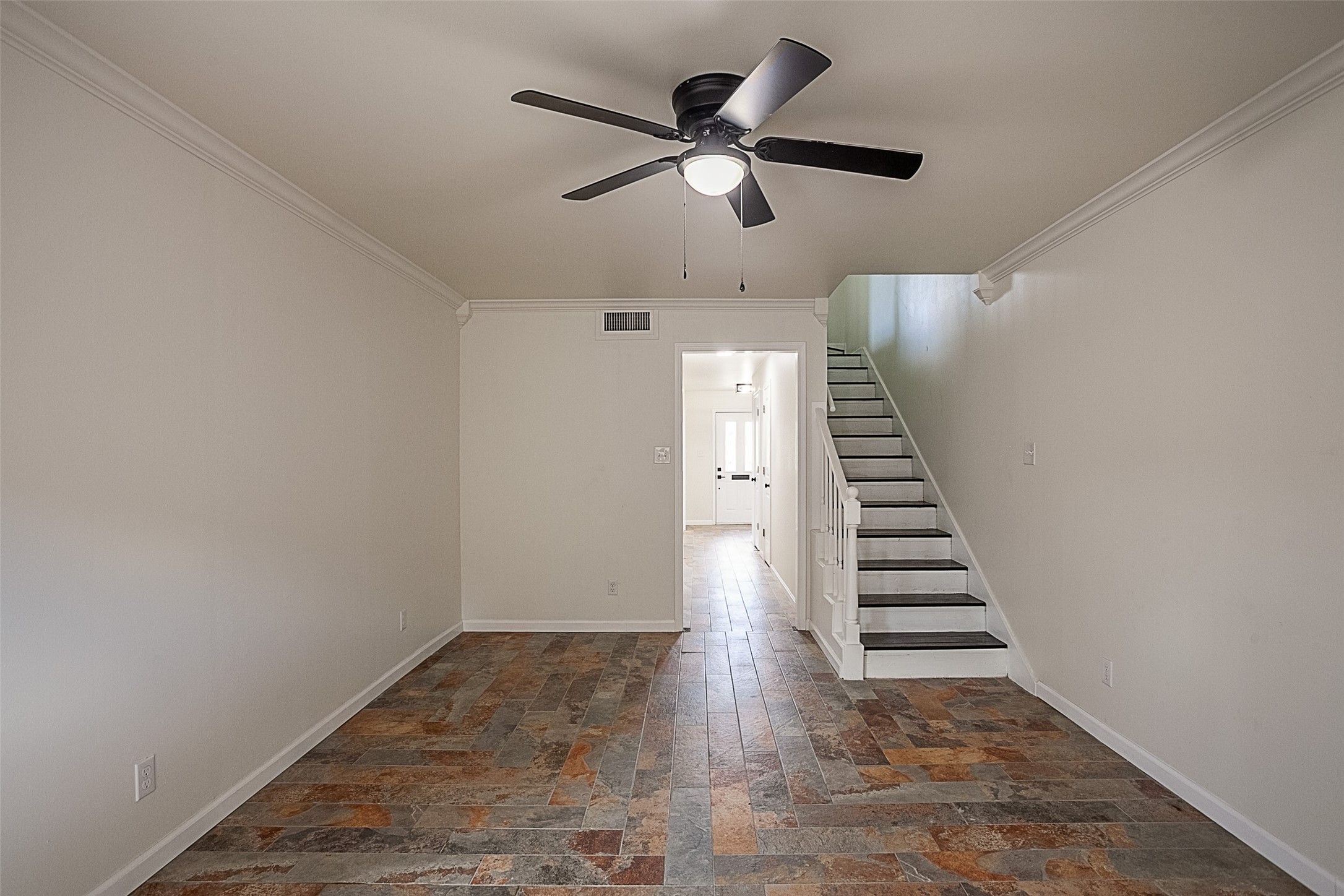 6317 Ivanhoe Lane Beaumont, TX 77706 - Photo 10 of 36