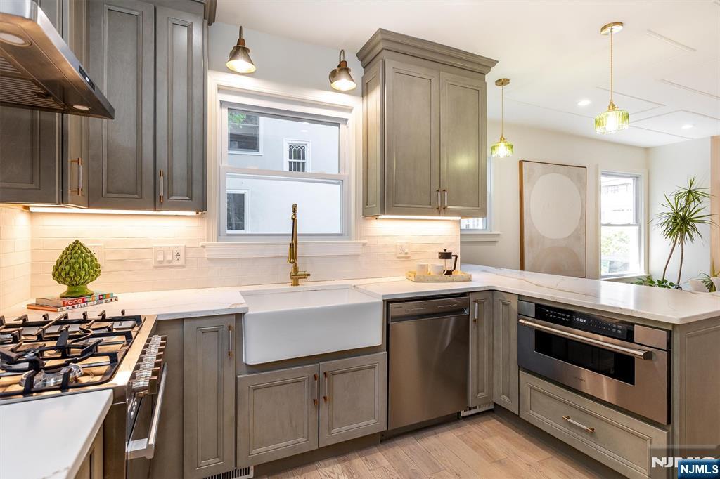 181 Valley Road Montclair, NJ 07042 - Photo 14 of 37