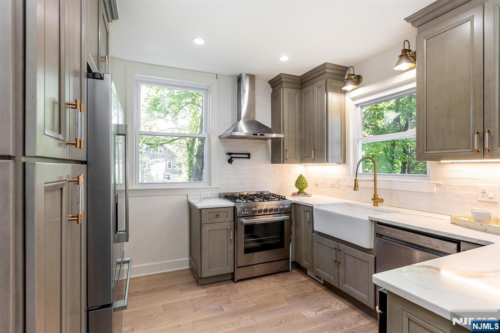 181 Valley Road Montclair, NJ 07042 - Photo 15 of 37