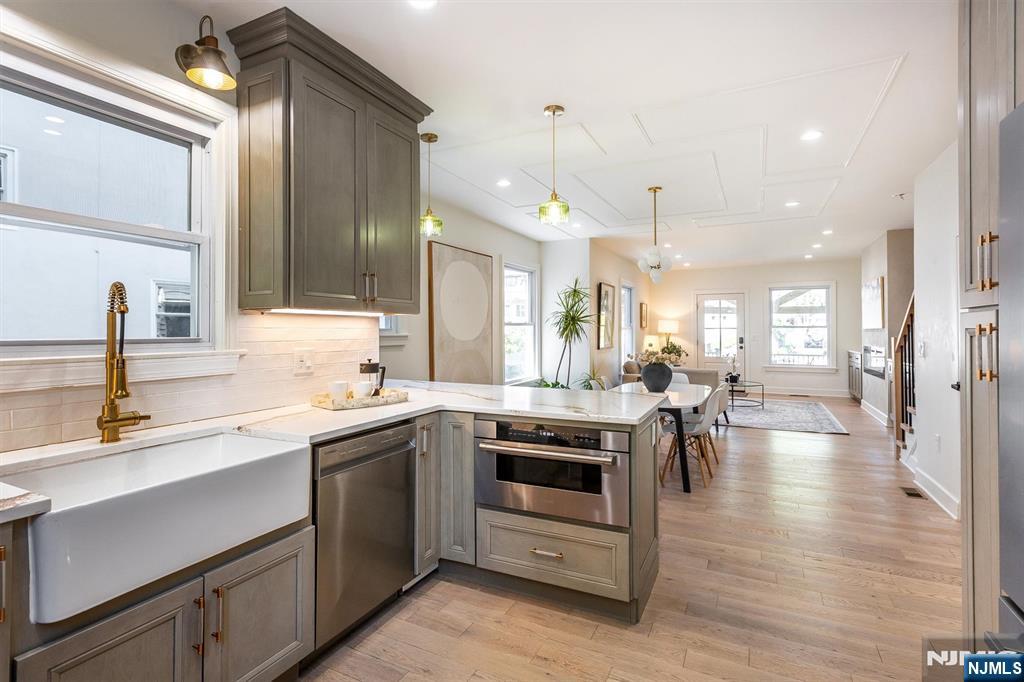 181 Valley Road Montclair, NJ 07042 - Photo 16 of 37