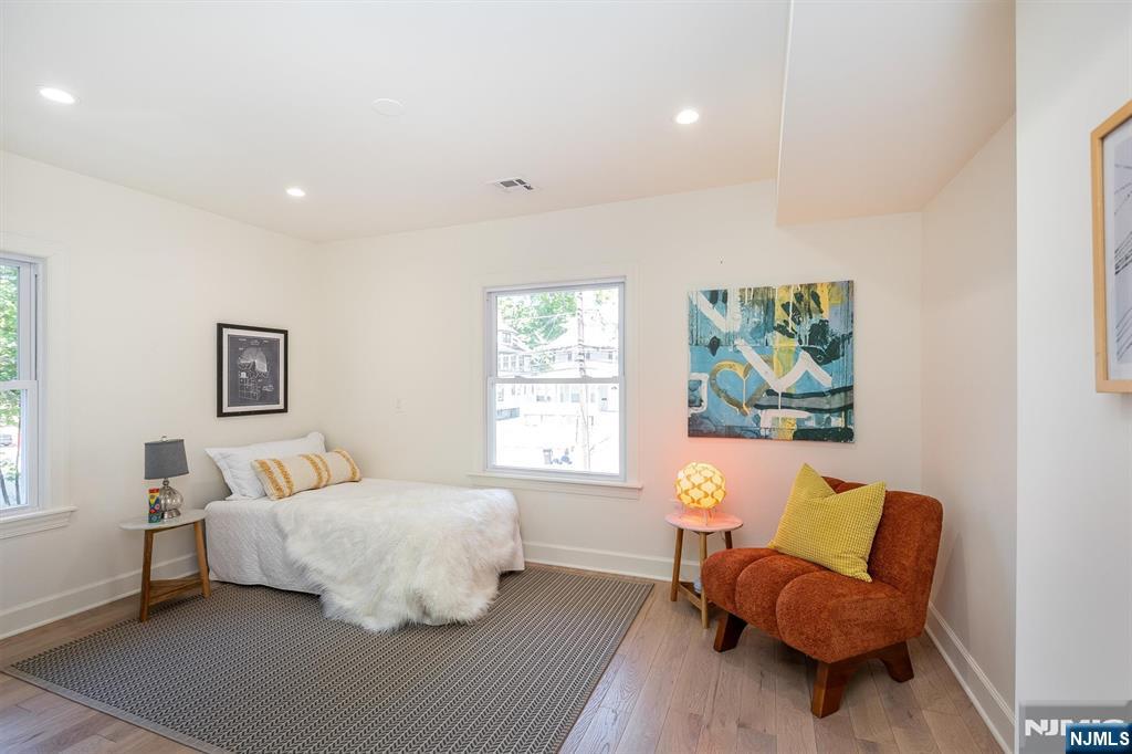 181 Valley Road Montclair, NJ 07042 - Photo 23 of 37