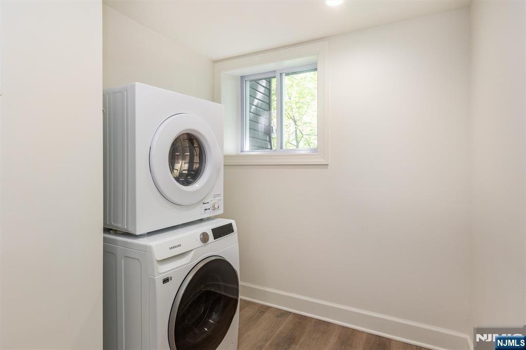 181 Valley Road Montclair, NJ 07042 - Photo 32 of 37