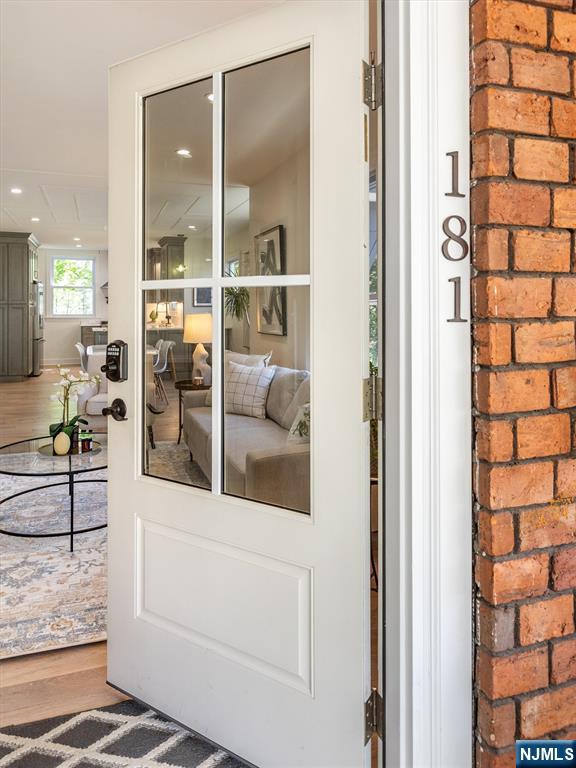 181 Valley Road Montclair, NJ 07042 - Photo 4 of 37