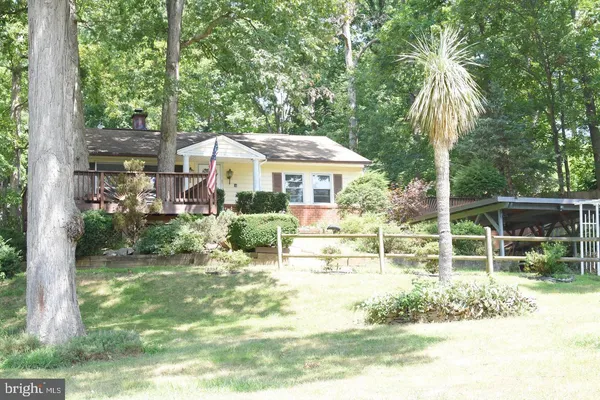 a house view with a garden space