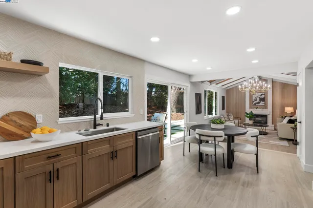 $1,798,000 | 74 Hazelnut Court, San Ramon, CA 94583