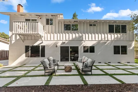 $1,798,000 | 74 Hazelnut Court, San Ramon, CA 94583