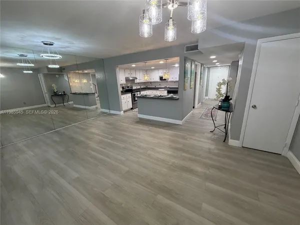 $2,990 | 3962 Inverrary Drive, Unit A3, Lauderhill, FL 33319