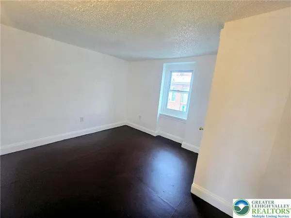$1,500 | 416 West Whitehall Street, Allentown, PA 18102