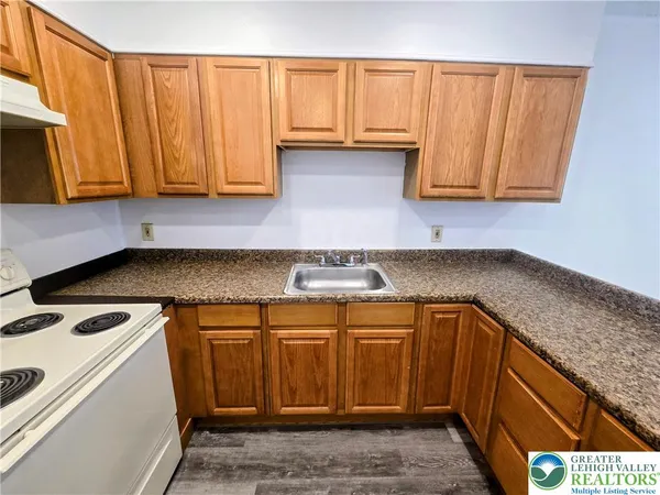 $1,500 | 416 West Whitehall Street, Allentown, PA 18102