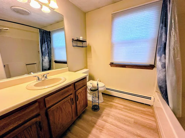 $2,000 | 33 Elwood Avenue, Unit B, Manchester, NH 03103