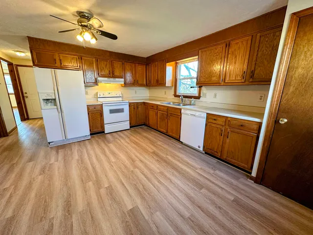 $2,000 | 33 Elwood Avenue, Unit B, Manchester, NH 03103