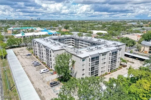 $1,475 | 2121 Collier Avenue, Unit 311, Fort Myers, FL 33901