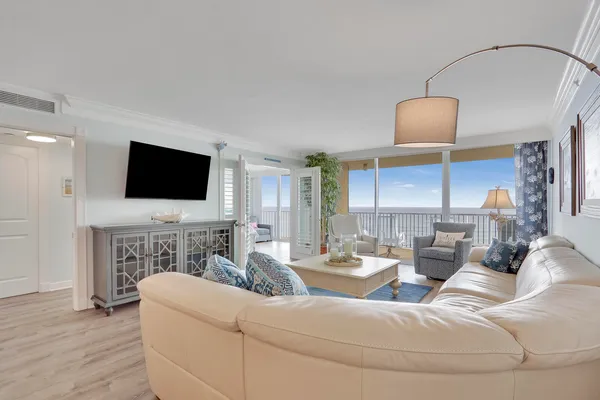 $1,350,000 | 200 South Beach Road, Unit 802, Tequesta, FL 33469