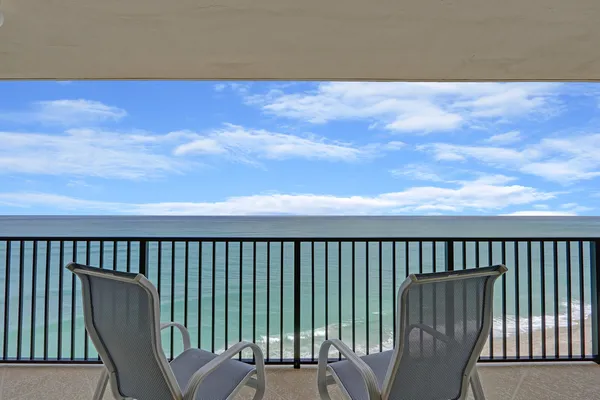 $1,350,000 | 200 South Beach Road, Unit 802, Tequesta, FL 33469