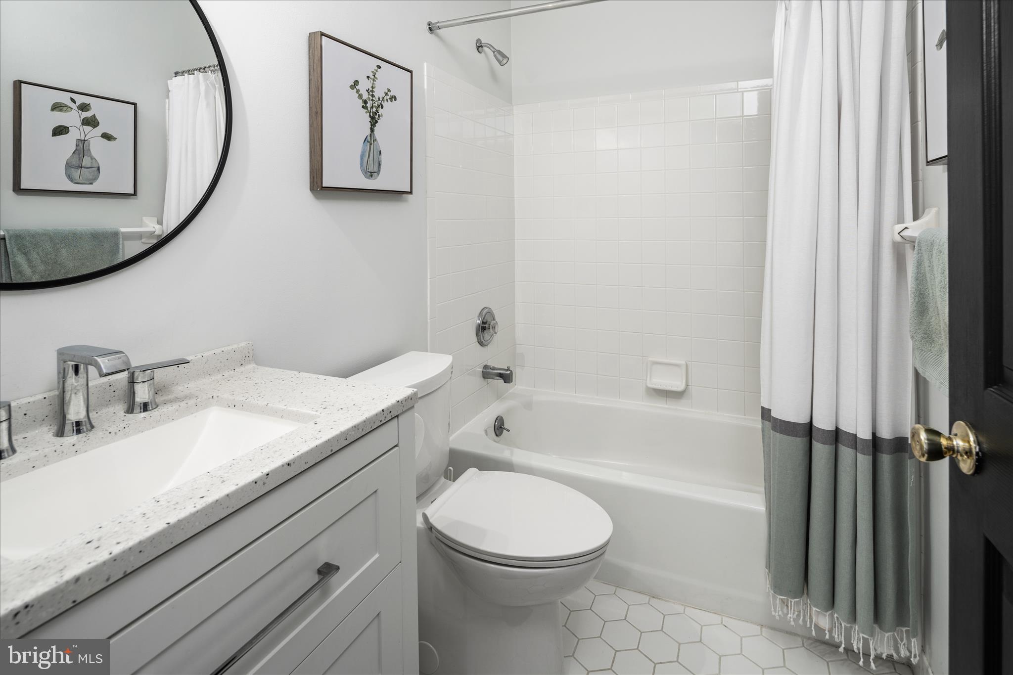 60 Amberfield Road Trenton, NJ 08691 - Photo 23 of 30 Hall Bath
