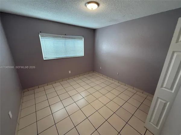 $2,000 | 159 West 8th Street, Unit 9, Hialeah, FL 33010