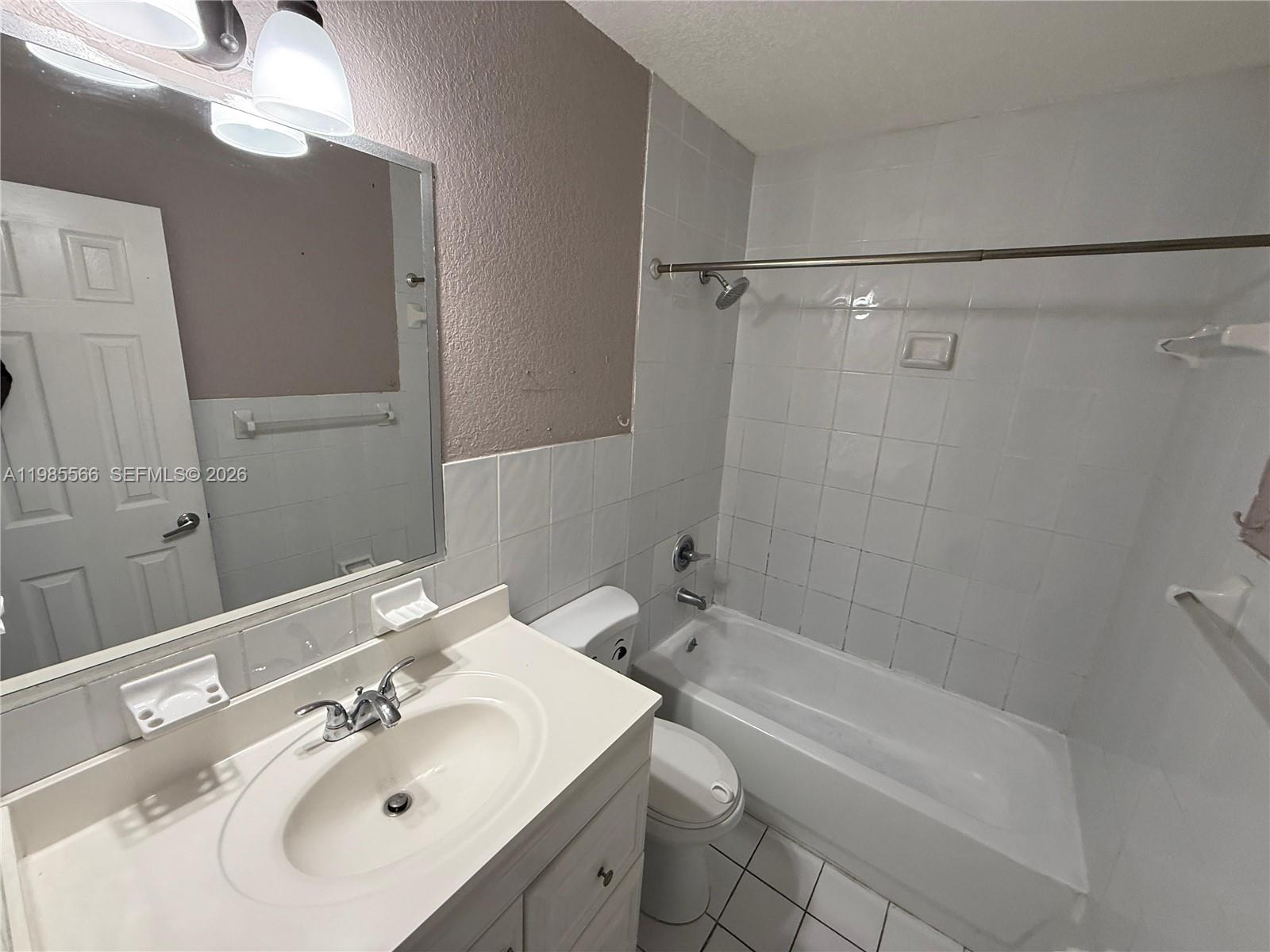 159 West 8th Street, Unit 9 Hialeah, FL 33010 - Photo 4 of 7