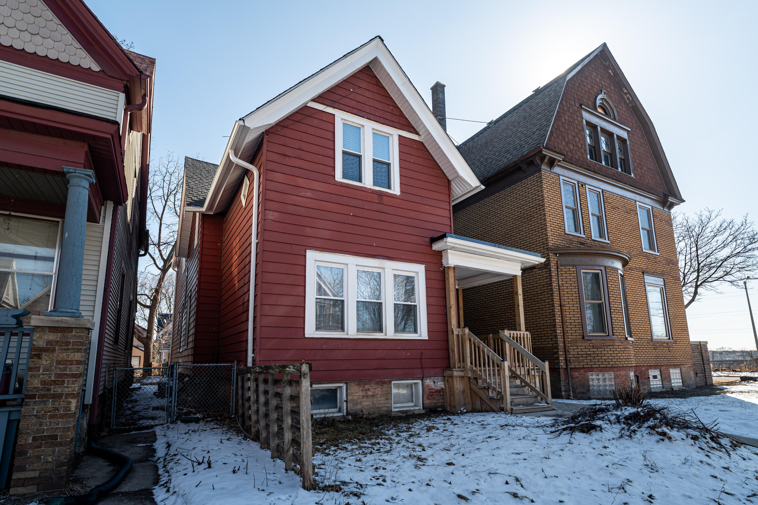 206 North 37th Street Milwaukee, WI 53208 - Photo 3 of 39 DSC02730