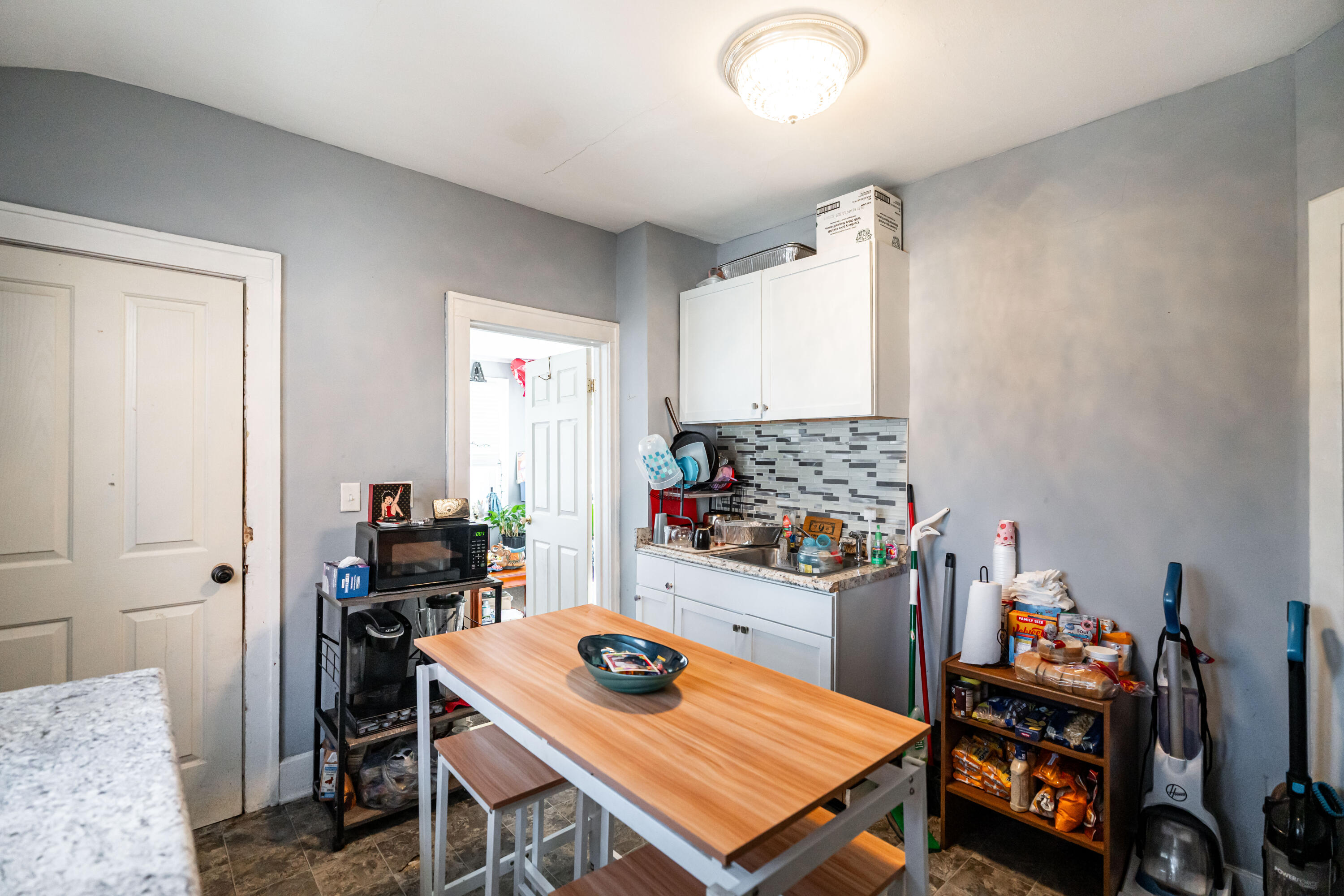 206 North 37th Street Milwaukee, WI 53208 - Photo 37 of 39 DSC02722