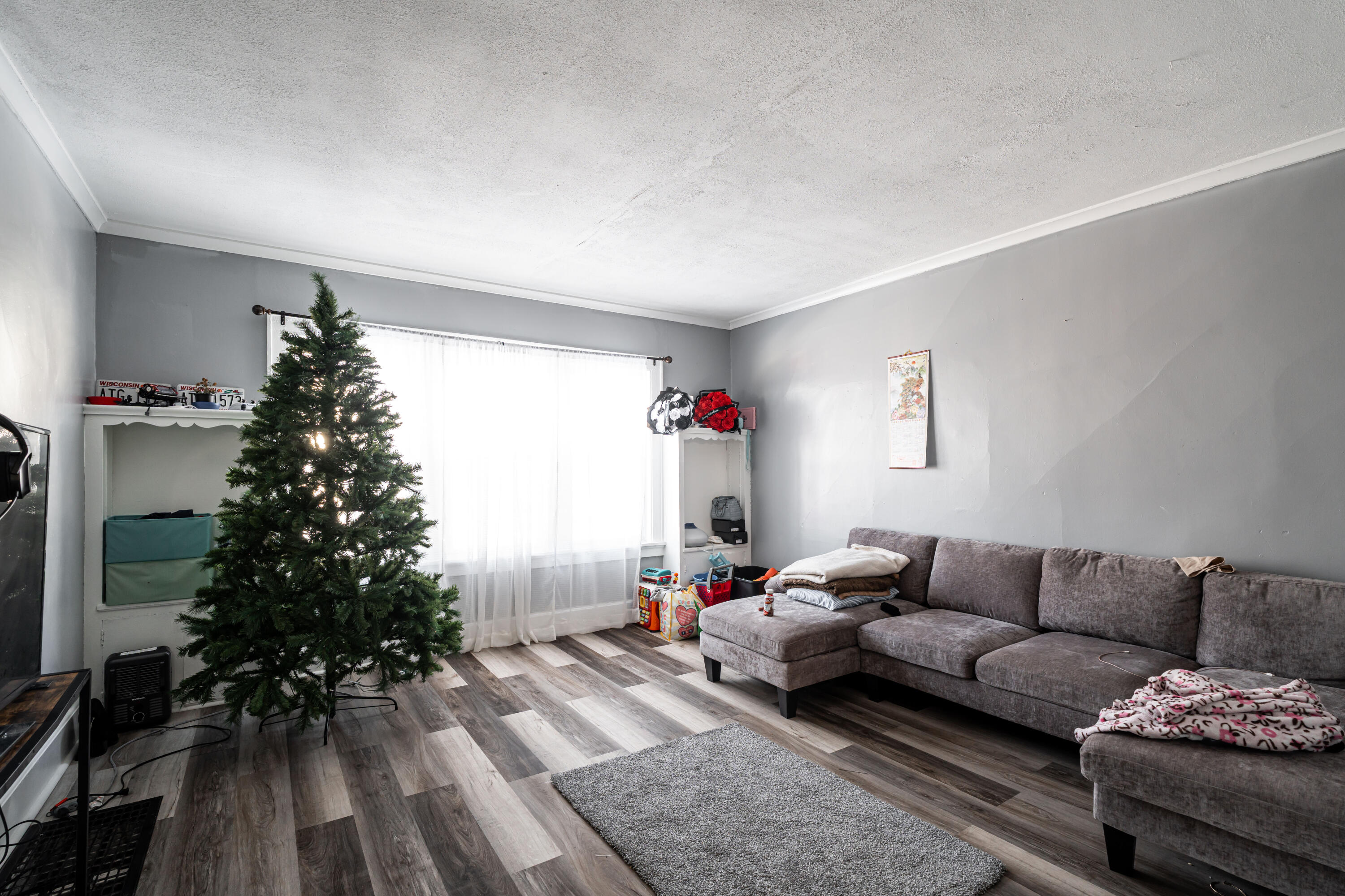 206 North 37th Street Milwaukee, WI 53208 - Photo 7 of 39 DSC02686