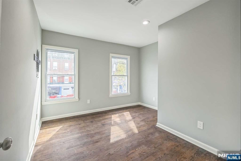 541 Union Avenue, Unit 2 Paterson, NJ 07522 - Photo 4 of 11