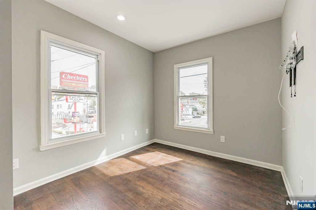 541 Union Avenue, Unit 2 Paterson, NJ 07522 - Photo 7 of 11