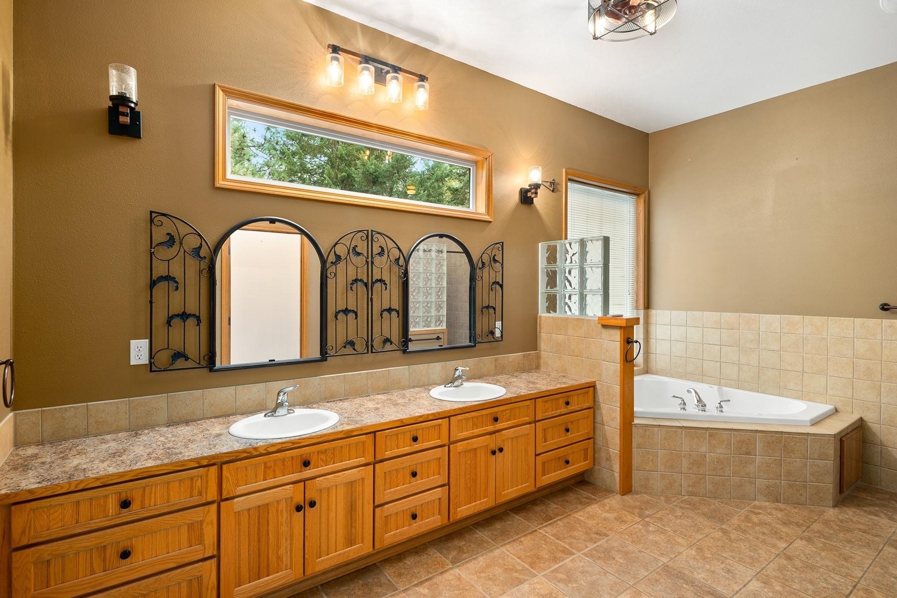 7001 East Chattaroy Road Chattaroy, WA 99003 - Photo 20 of 50