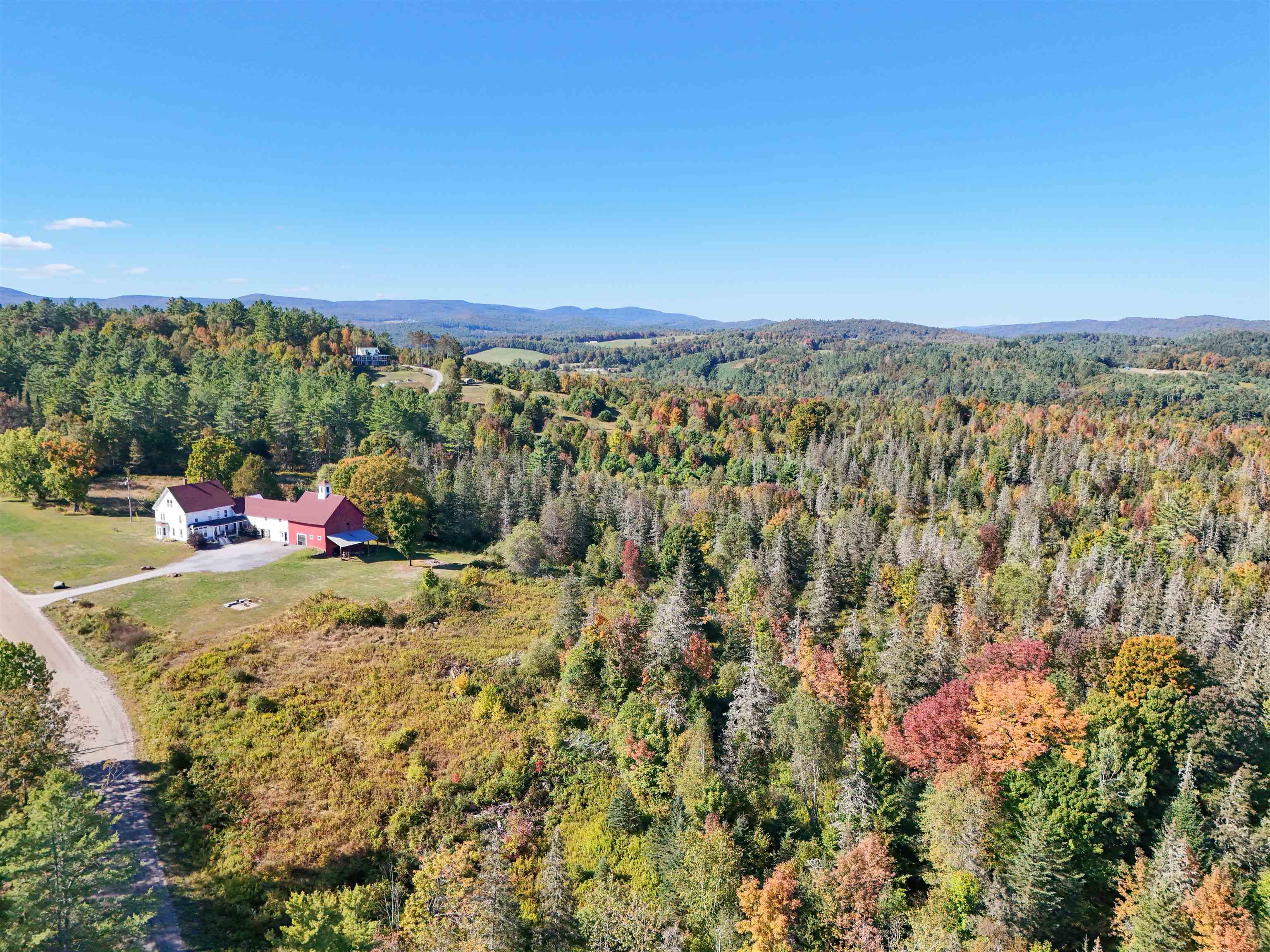 884 Hawkins Road Danville, VT 05828 - Photo 4 of 60 Gallery Image 4