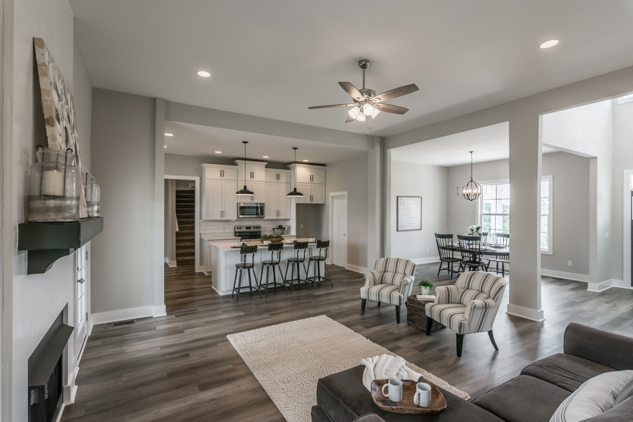 7866 Mill Road Cross Plains, TN 37049 - Photo 15 of 42 a living room with furniture a dining table and chairs