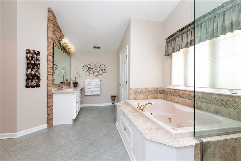 123 Henry Road Saxonburg, PA 16056 - Photo 11 of 23 Gallery Image 11