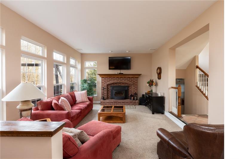 123 Henry Road Saxonburg, PA 16056 - Photo 7 of 23 Gallery Image 7