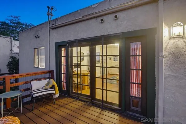 $3,995 | 2515 30th Street, San Diego, CA 92104