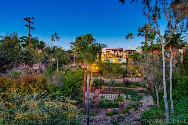 $3,995 | 2515 30th Street, San Diego, CA 92104