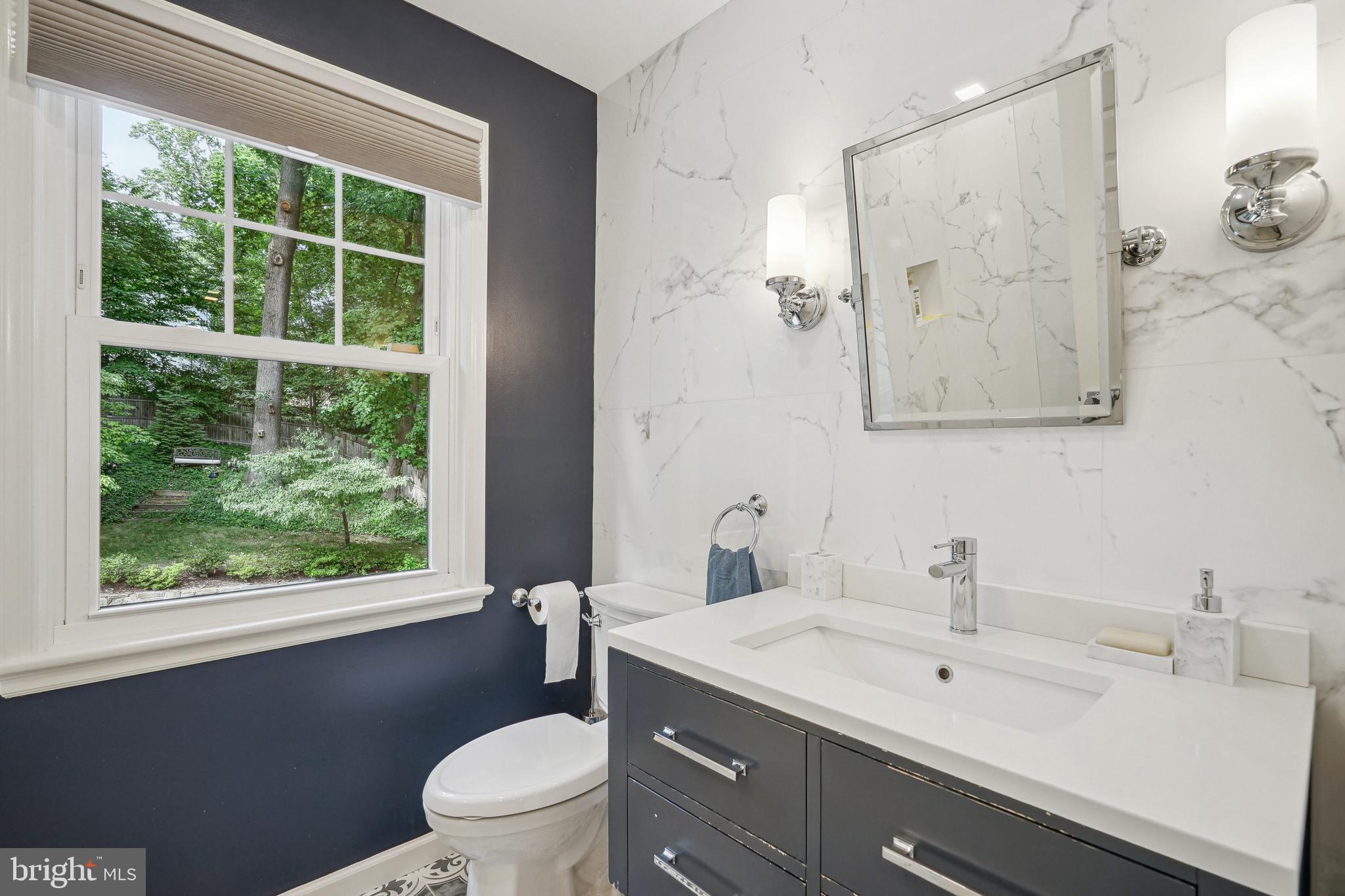4903 Baltan Road Bethesda, MD 20816 - Photo 17 of 31 Bathroom 2