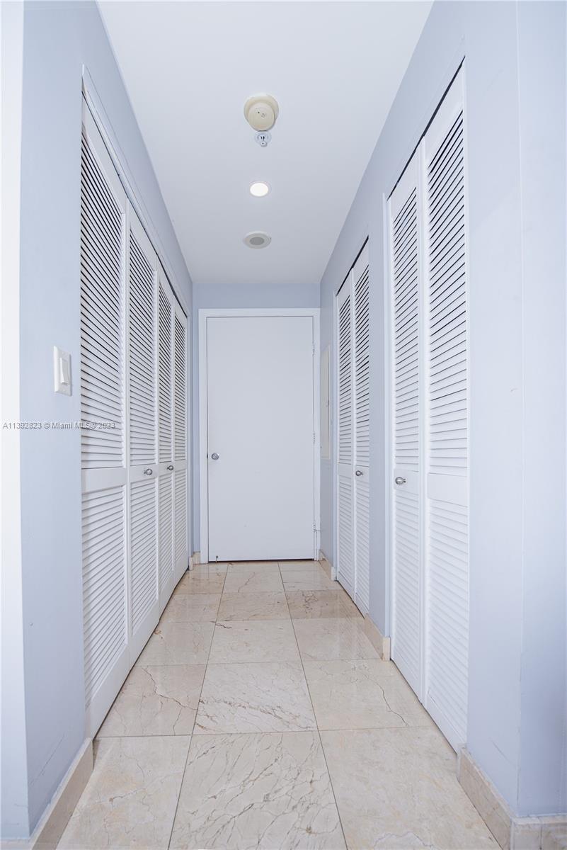 Brickell Miami, FL 33131 - Photo 16 of 50