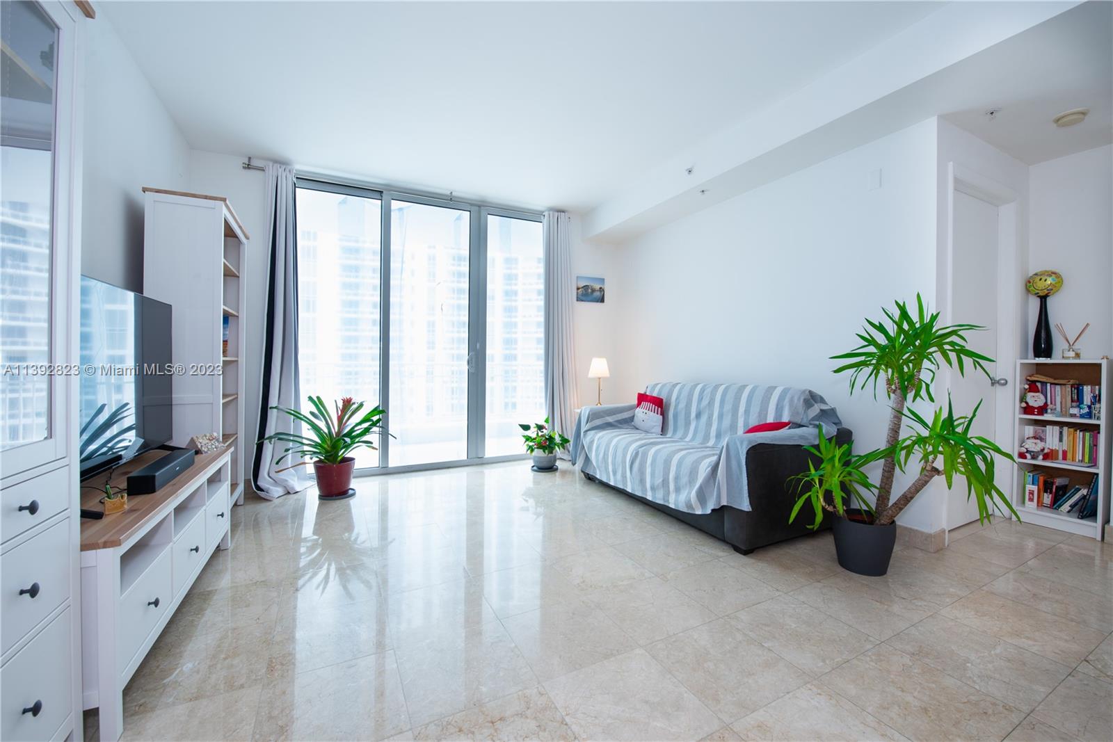 Brickell Miami, FL 33131 - Photo 3 of 50