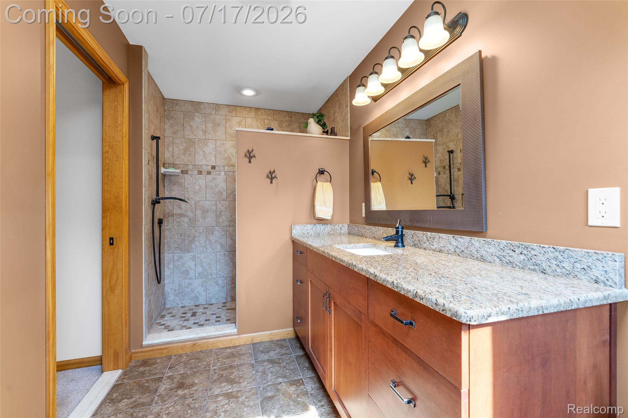 7200 Wiggins Road Howell, MI 48855 - Photo 22 of 35 DSC09758.jpg
