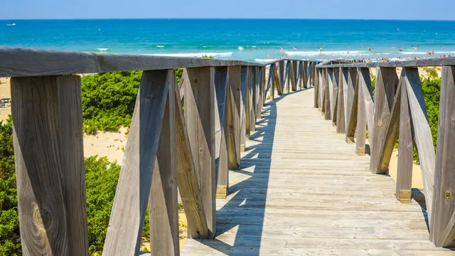 $2,095,000 | 5161 7th Street, Carpinteria, CA 93013