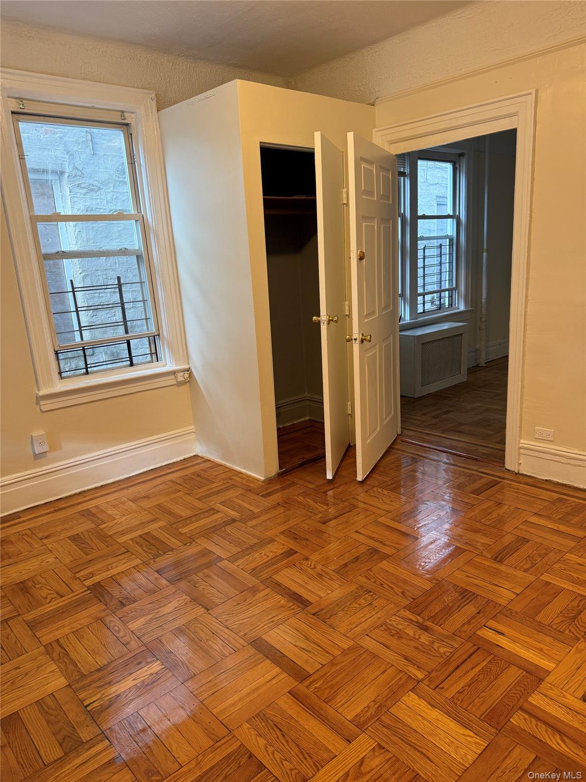 1228 Rosedale Avenue Bronx, NY 10472 - Photo 5 of 10 Gallery Image 5