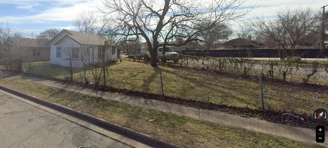 $249,500 | 1466 East Myrtle Street, Fort Worth, TX 76104