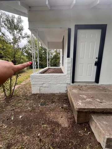 $249,500 | 1466 East Myrtle Street, Fort Worth, TX 76104