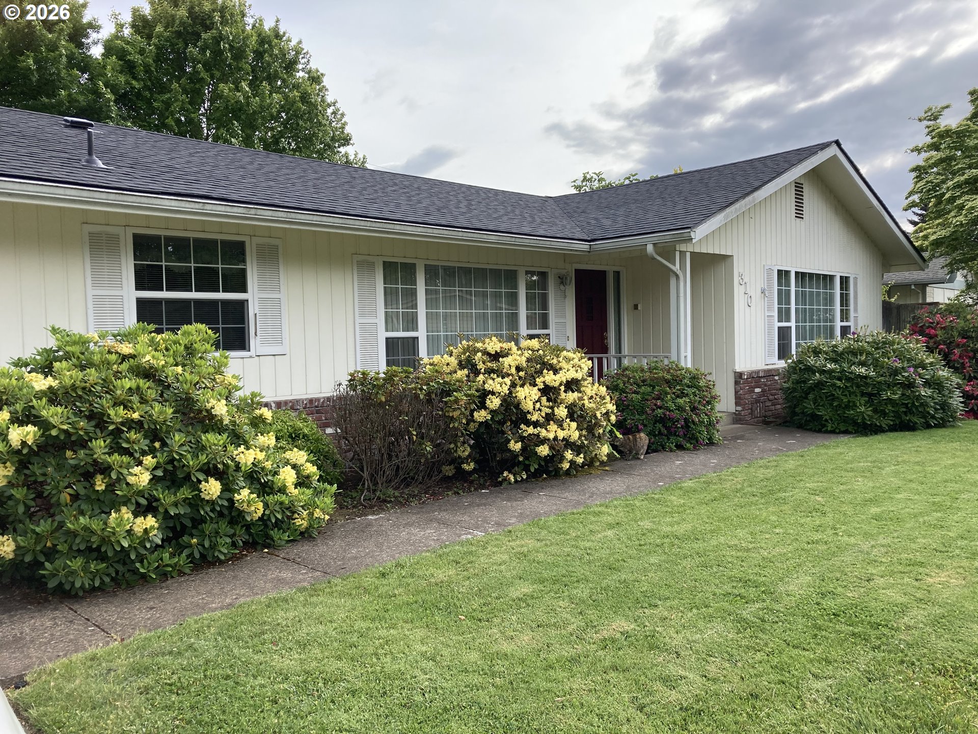 310 Hatton Avenue Eugene, OR 97404 - Photo 4 of 47
