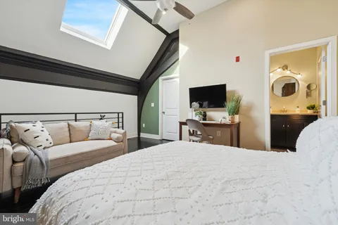 $425,000 | 1722 Mt Vernon Street, Unit 1, Philadelphia, PA 19130