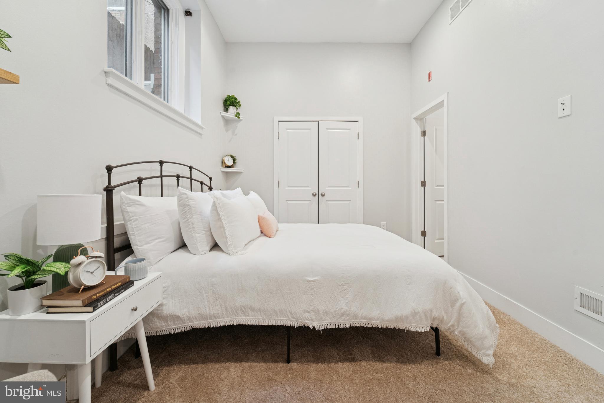 1722 Mt Vernon Street, Unit 1 Philadelphia, PA 19130 - Photo 16 of 35