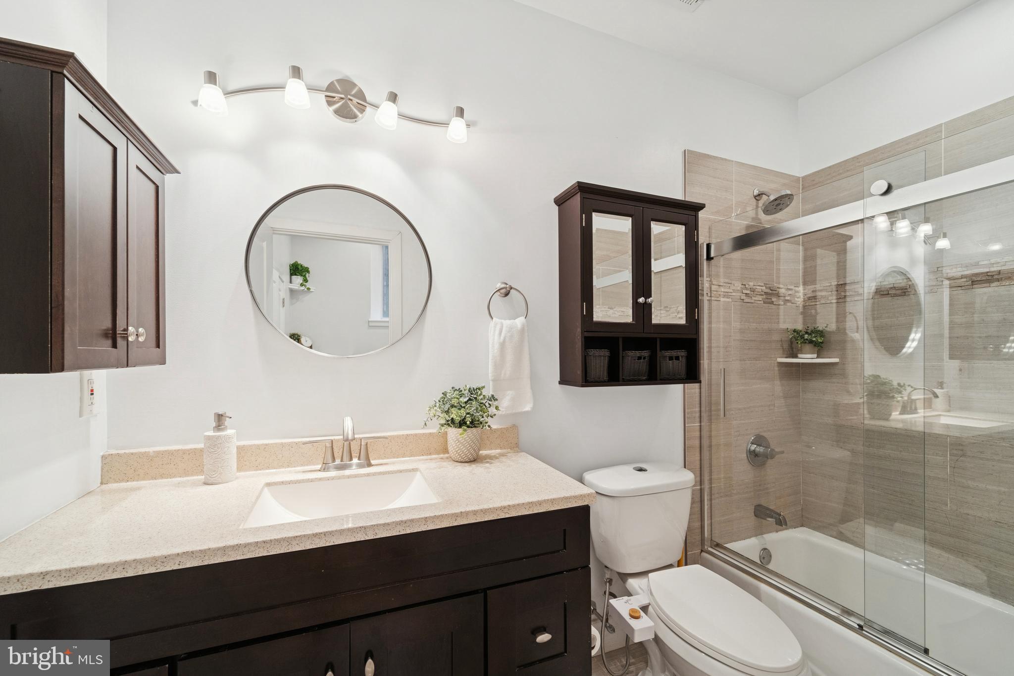 1722 Mt Vernon Street, Unit 1 Philadelphia, PA 19130 - Photo 17 of 35