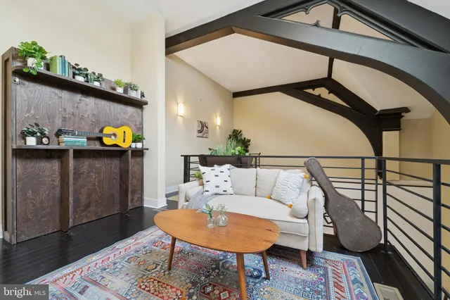 $425,000 | 1722 Mt Vernon Street, Unit 1, Philadelphia, PA 19130