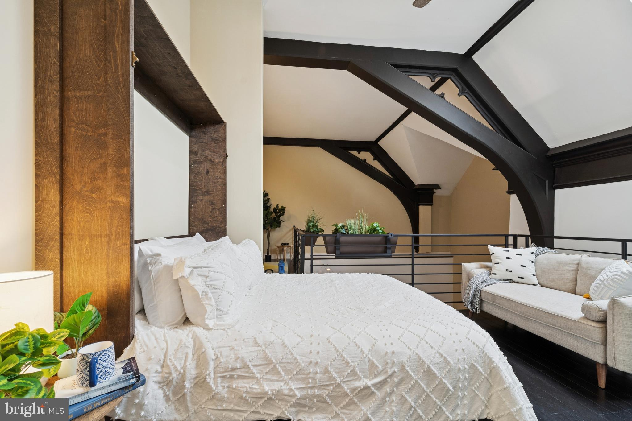 1722 Mt Vernon Street, Unit 1 Philadelphia, PA 19130 - Photo 6 of 35