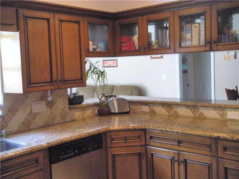 11355 Little Bear Way Boca Raton, FL 33428 - Photo 5 of 22 Kitchen