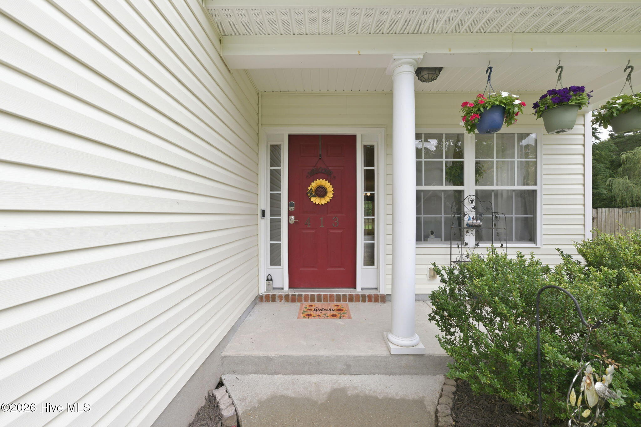413 Lafitte Way New Bern, NC 28560 - Photo 3 of 45 45-web-or-mls-DSC_9020